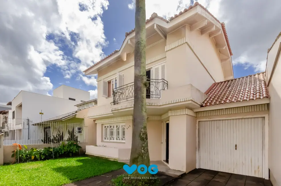 Casa com 3 quartos à venda, 377m2 em Higienópolis, Porto Alegre - RS - imagem 1 Foto 1 de Casa com 3 quartos à venda, 377m2 em Higienópolis, Porto Alegre - RS