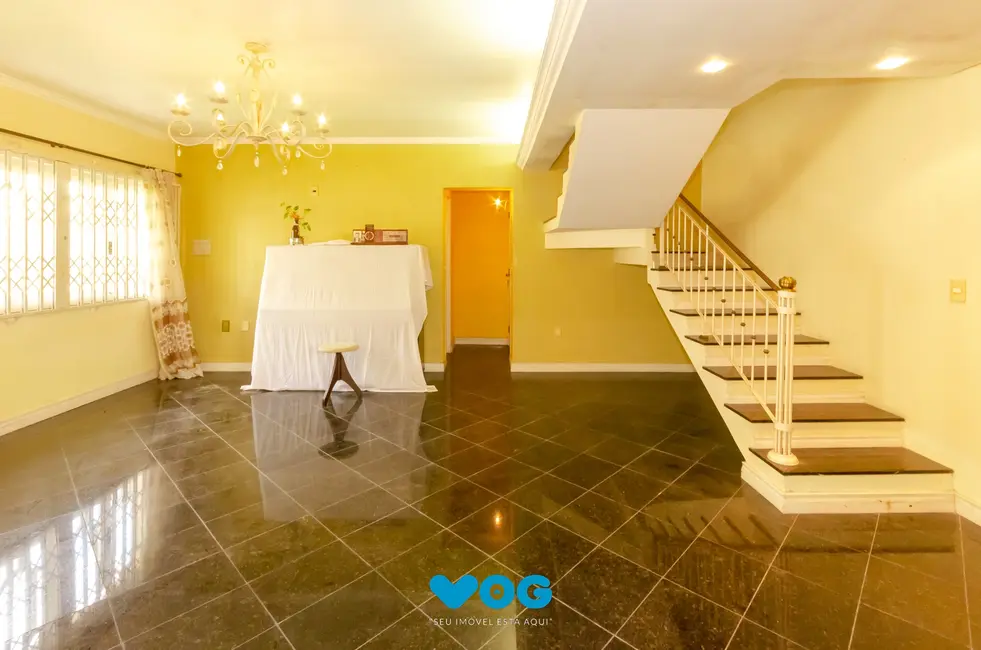 Casa com 3 quartos à venda, 377m2 em Higienópolis, Porto Alegre - RS - imagem 9 Foto 9 de Casa com 3 quartos à venda, 377m2 em Higienópolis, Porto Alegre - RS