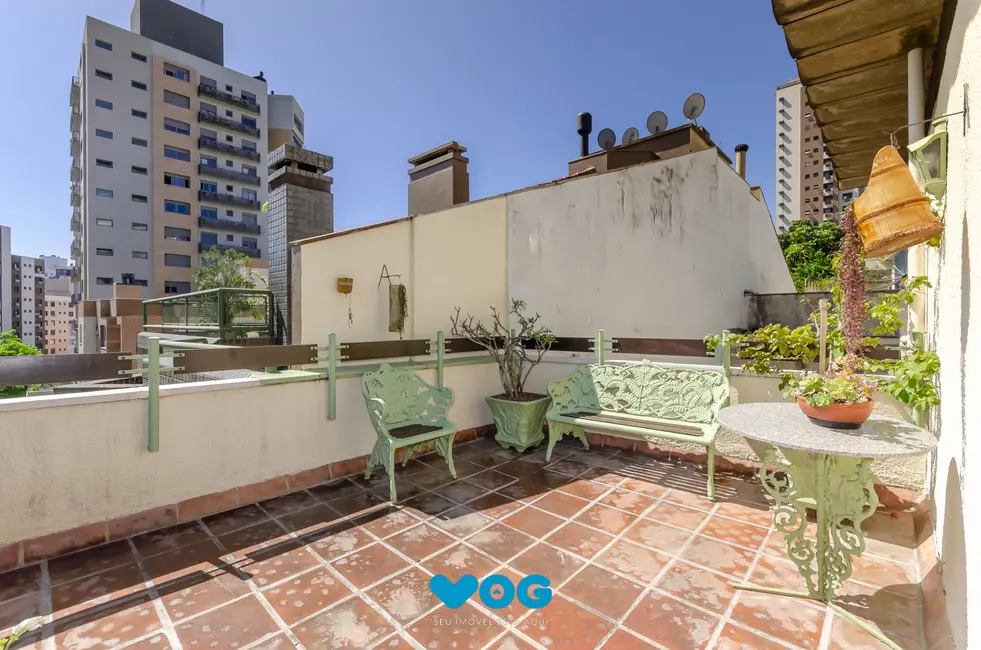 Foto 2 de Apartamento com 2 quartos à venda, 150m2 em Petrópolis, Porto Alegre - RS