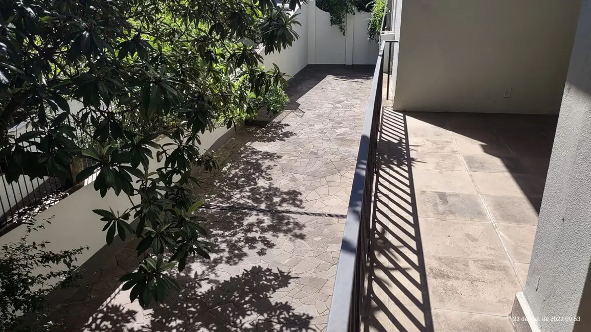 Apartamento com 3 quartos à venda, 104m2 em Petrópolis, Porto Alegre - RS - imagem 6 Foto 6 de Apartamento com 3 quartos à venda, 104m2 em Petrópolis, Porto Alegre - RS