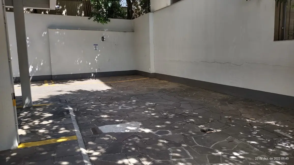 Apartamento com 3 quartos à venda, 104m2 em Petrópolis, Porto Alegre - RS - imagem 9 Foto 9 de Apartamento com 3 quartos à venda, 104m2 em Petrópolis, Porto Alegre - RS