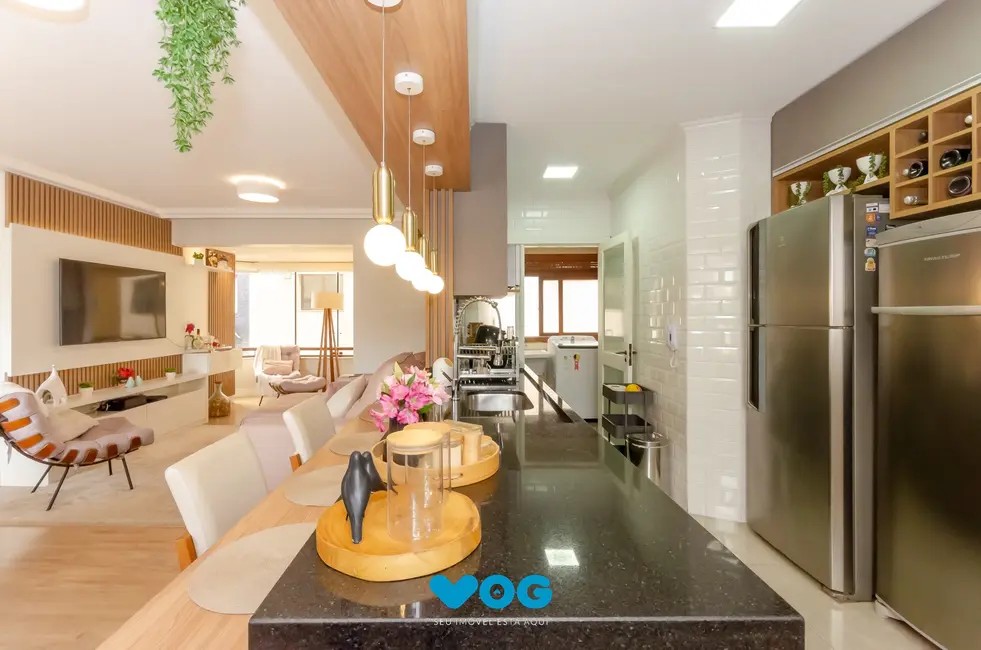 Apartamento com 3 quartos à venda, 127m2 em Petrópolis, Porto Alegre - RS - imagem 9 Foto 9 de Apartamento com 3 quartos à venda, 127m2 em Petrópolis, Porto Alegre - RS
