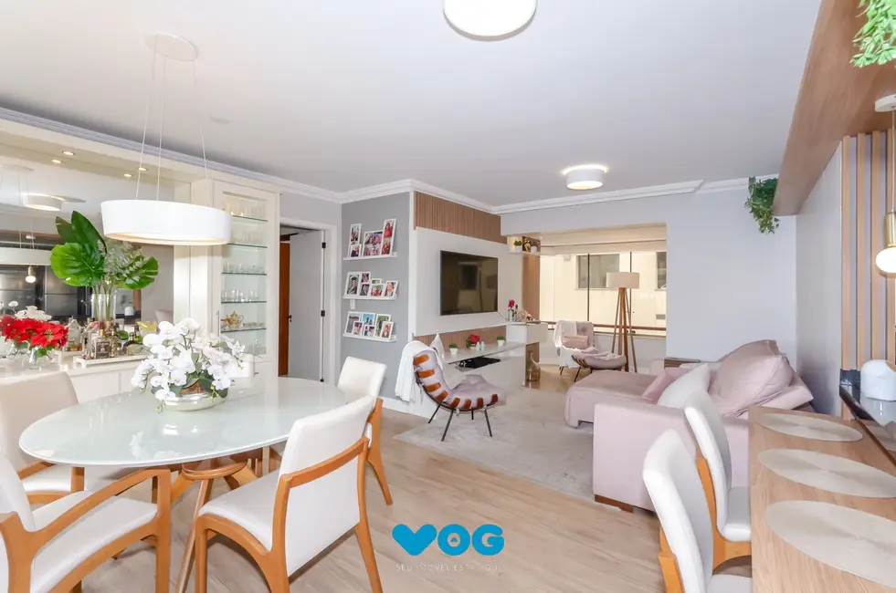 Apartamento com 3 quartos à venda, 127m2 em Petrópolis, Porto Alegre - RS - imagem 1 Foto 1 de Apartamento com 3 quartos à venda, 127m2 em Petrópolis, Porto Alegre - RS