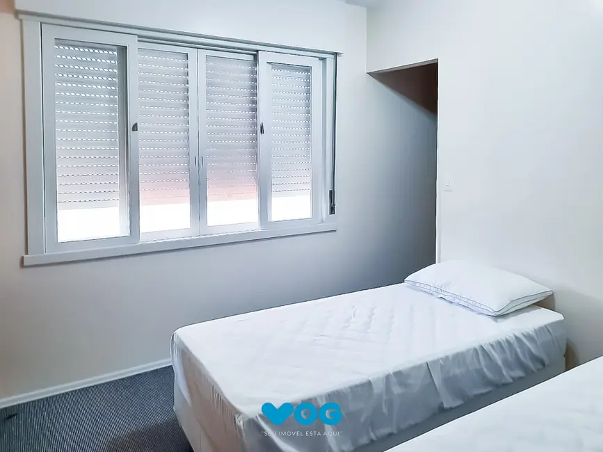Apartamento com 3 quartos à venda, 192m2 em Petrópolis, Porto Alegre - RS - imagem 4 Foto 4 de Apartamento com 3 quartos à venda, 192m2 em Petrópolis, Porto Alegre - RS