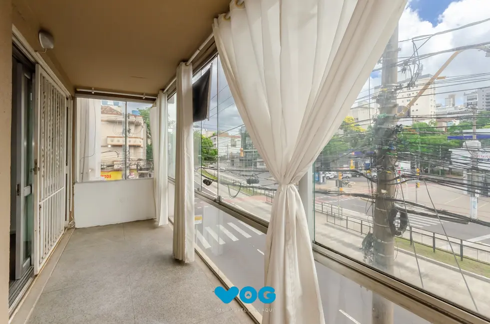 Foto 9 de Apartamento com 3 quartos à venda, 146m2 em Rio Branco, Porto Alegre - RS