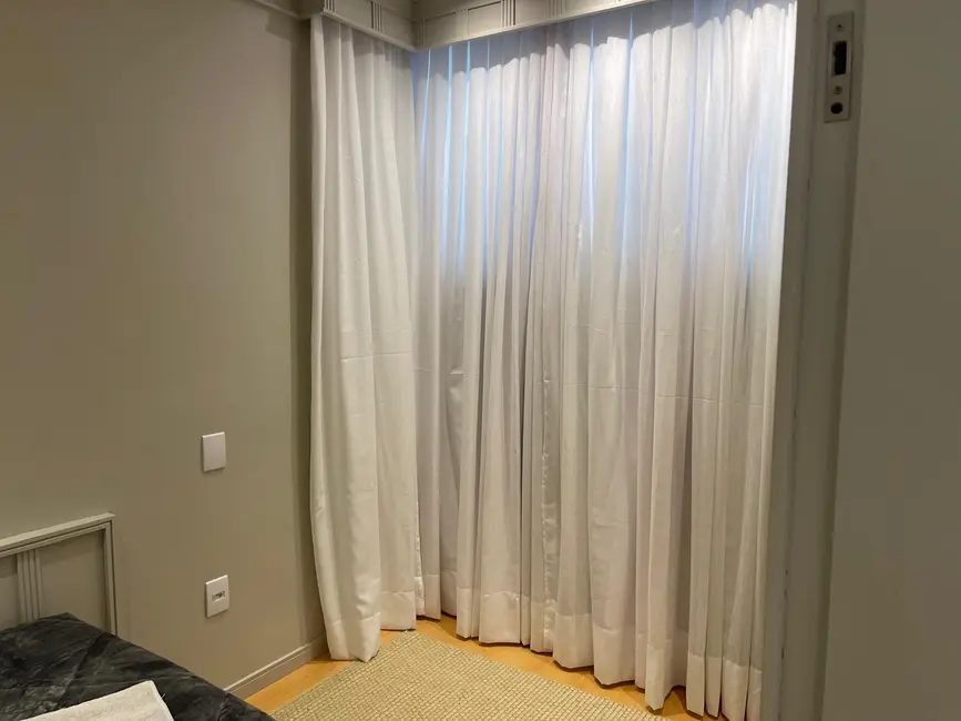 Apartamento com 3 quartos à venda, 157m2 em Cristo Redentor, Porto Alegre - RS - imagem 7 Foto 7 de Apartamento com 3 quartos à venda, 157m2 em Cristo Redentor, Porto Alegre - RS
