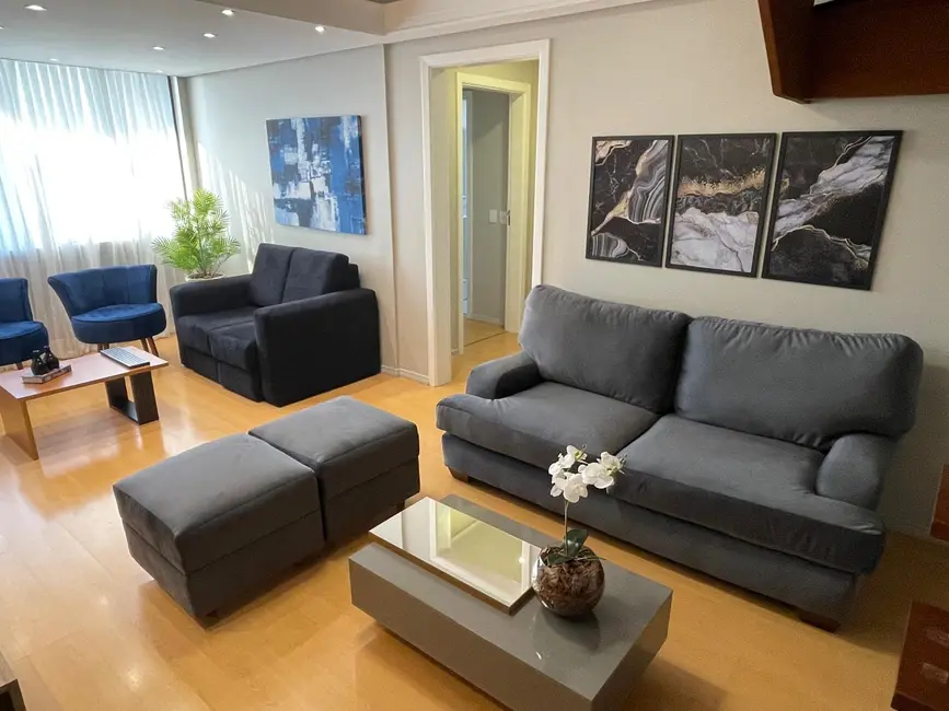 Apartamento com 3 quartos à venda, 157m2 em Cristo Redentor, Porto Alegre - RS - imagem 1 Foto 1 de Apartamento com 3 quartos à venda, 157m2 em Cristo Redentor, Porto Alegre - RS