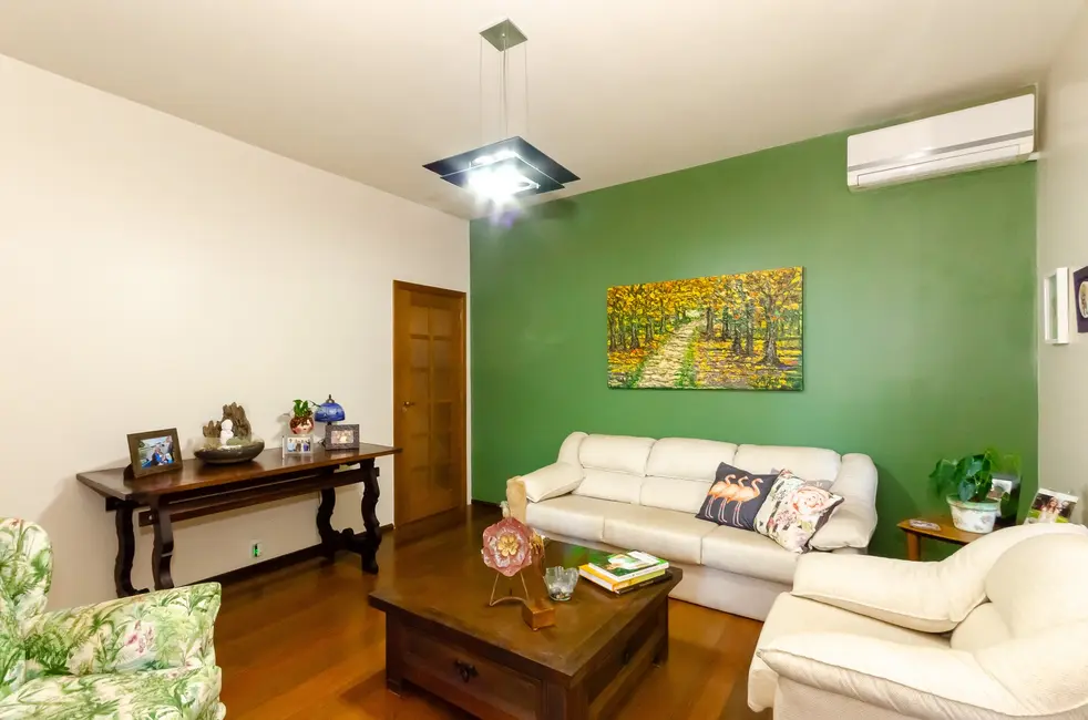 Casa com 4 quartos à venda, 332m2 em Petrópolis, Porto Alegre - RS - imagem 7 Foto 7 de Casa com 4 quartos à venda, 332m2 em Petrópolis, Porto Alegre - RS