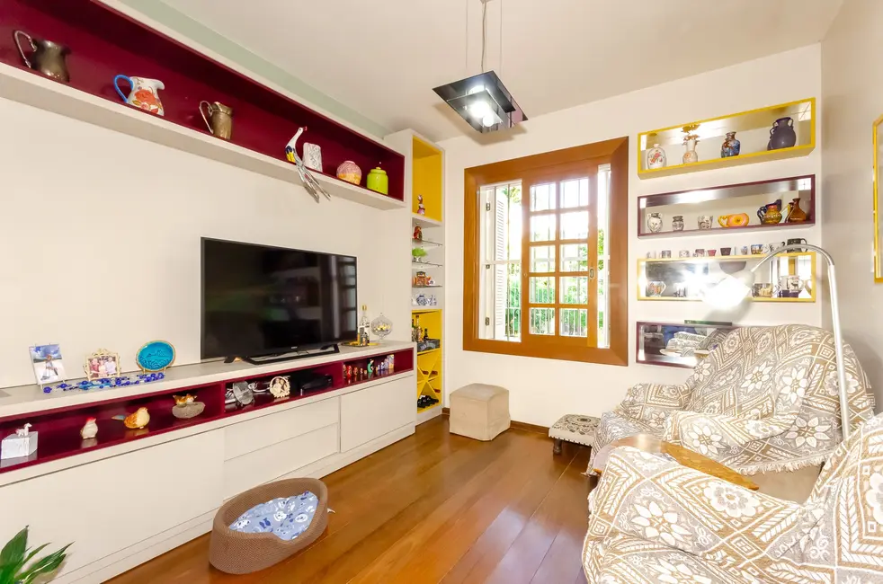 Casa com 4 quartos à venda, 332m2 em Petrópolis, Porto Alegre - RS - imagem 8 Foto 8 de Casa com 4 quartos à venda, 332m2 em Petrópolis, Porto Alegre - RS