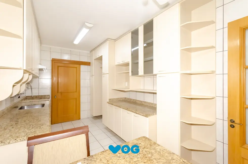 Foto 6 de Apartamento com 3 quartos à venda, 126m2 em Petrópolis, Porto Alegre - RS