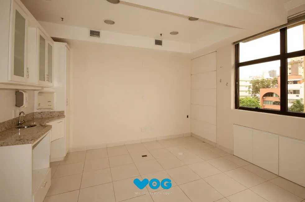 Foto 7 de Sala Comercial para alugar, 38m2 em Auxiliadora, Porto Alegre - RS