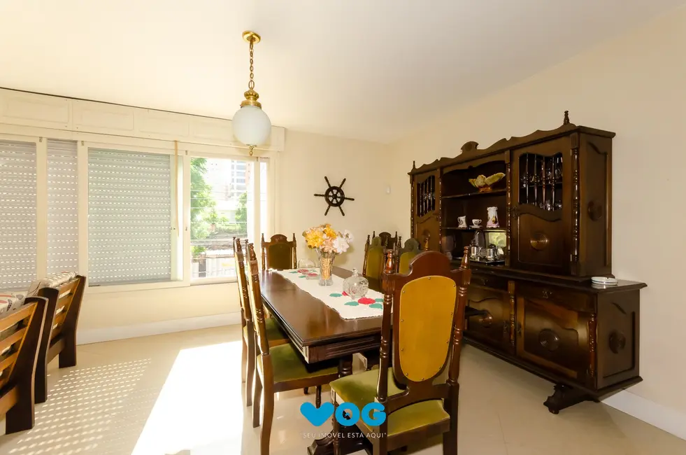 Casa com 3 quartos à venda, 230m2 em Petrópolis, Porto Alegre - RS - imagem 7 Foto 7 de Casa com 3 quartos à venda, 230m2 em Petrópolis, Porto Alegre - RS