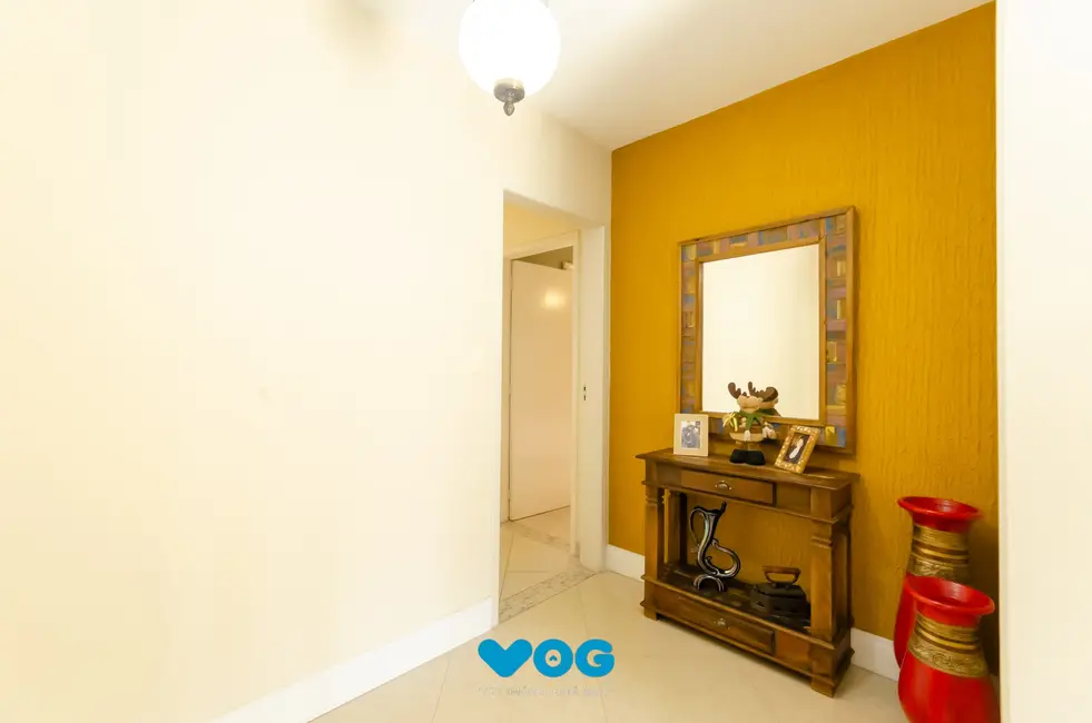 Casa com 3 quartos à venda, 230m2 em Petrópolis, Porto Alegre - RS - imagem 9 Foto 9 de Casa com 3 quartos à venda, 230m2 em Petrópolis, Porto Alegre - RS