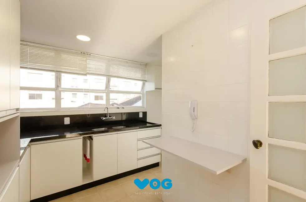 Apartamento com 3 quartos à venda, 119m2 em Petrópolis, Porto Alegre - RS - imagem 7 Foto 7 de Apartamento com 3 quartos à venda, 119m2 em Petrópolis, Porto Alegre - RS