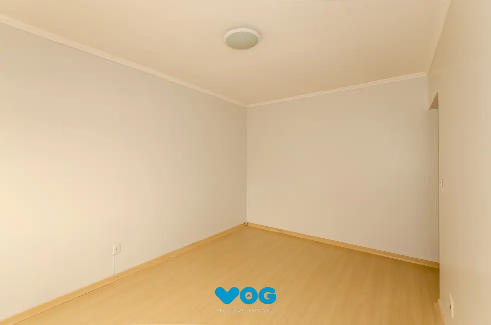 Apartamento com 2 quartos à venda, 72m2 em Santa Cecília, Porto Alegre - RS - imagem 6 Foto 6 de Apartamento com 2 quartos à venda, 72m2 em Santa Cecília, Porto Alegre - RS
