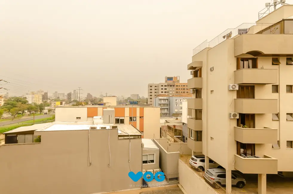 Apartamento com 2 quartos à venda, 72m2 em Santa Cecília, Porto Alegre - RS - imagem 3 Foto 3 de Apartamento com 2 quartos à venda, 72m2 em Santa Cecília, Porto Alegre - RS