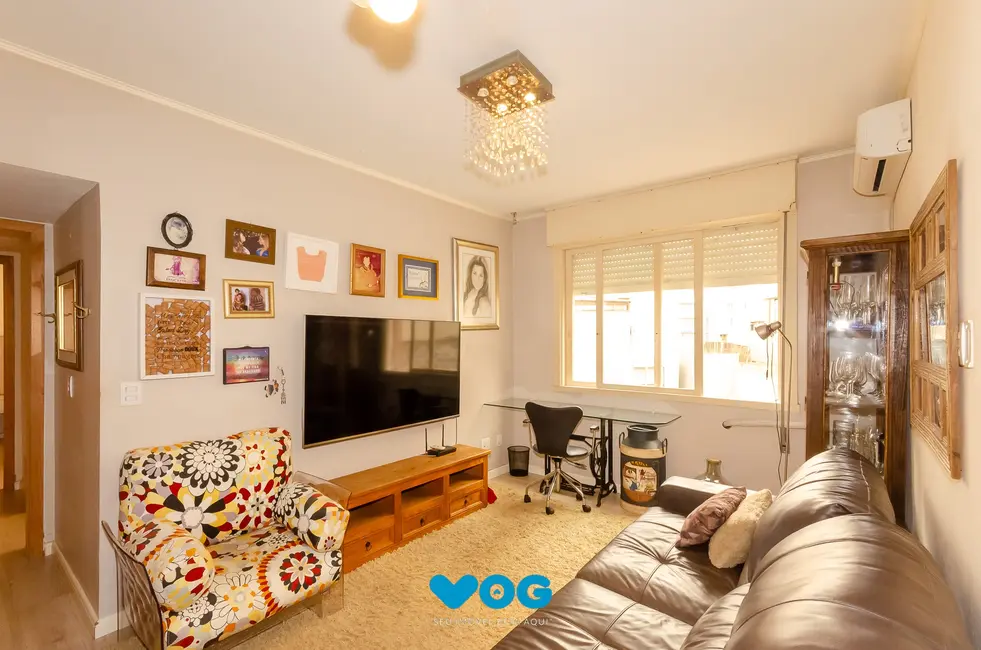 Apartamento com 2 quartos à venda, 72m2 em Santa Cecília, Porto Alegre - RS - imagem 1 Foto 1 de Apartamento com 2 quartos à venda, 72m2 em Santa Cecília, Porto Alegre - RS