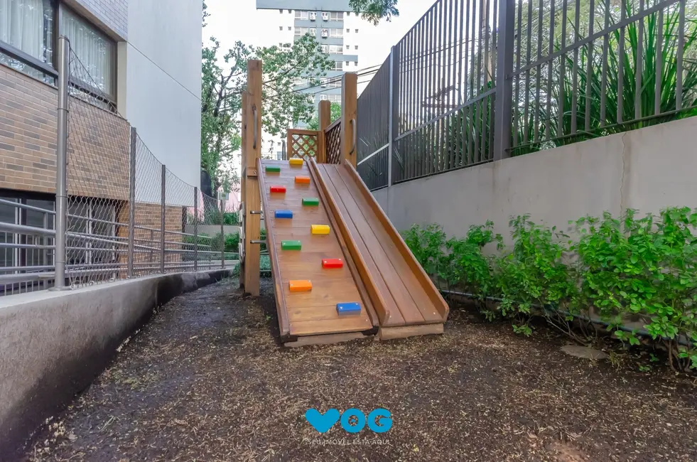Apartamento com 2 quartos à venda, 67m2 em Passo da Areia, Porto Alegre - RS - imagem 9 Foto 9 de Apartamento com 2 quartos à venda, 67m2 em Passo da Areia, Porto Alegre - RS