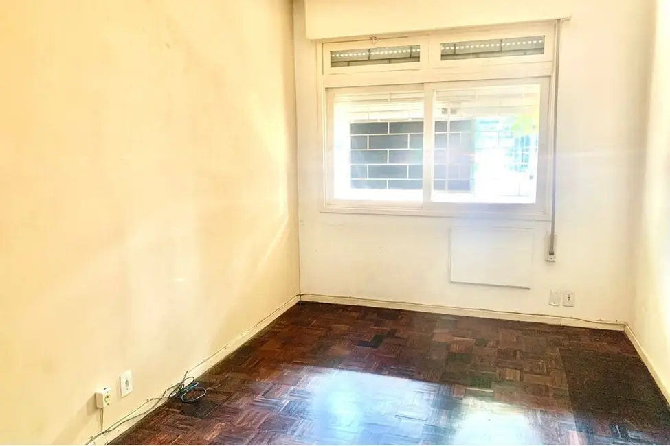 Foto 6 de Apartamento com 2 quartos à venda, 73m2 em Auxiliadora, Porto Alegre - RS