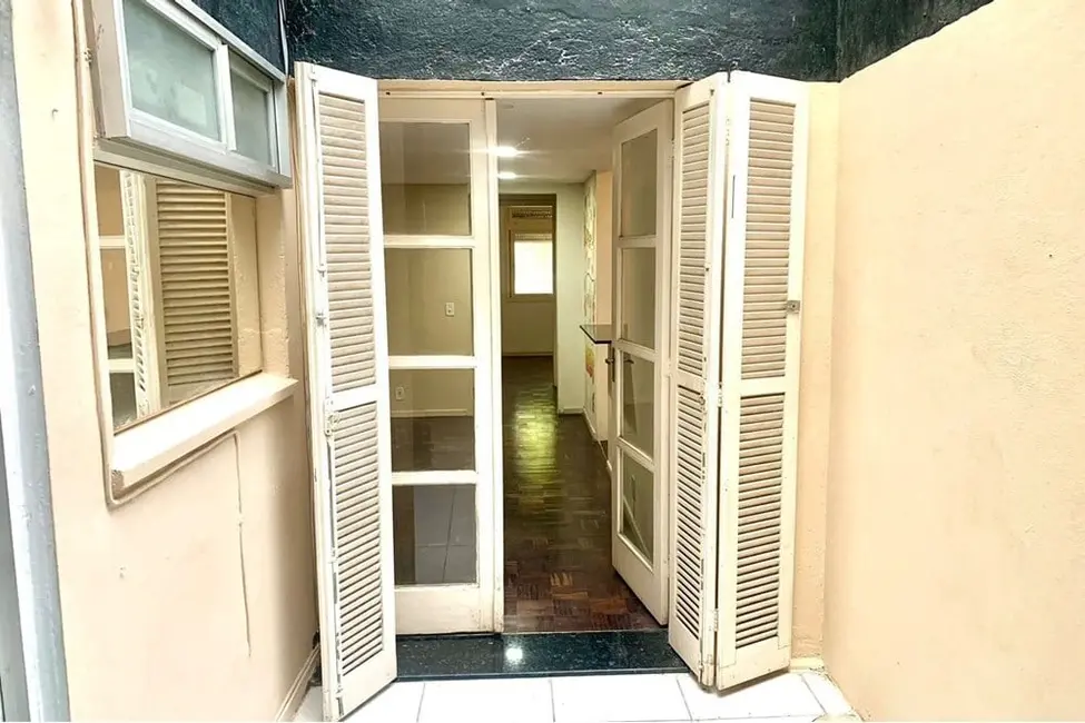 Foto 9 de Apartamento com 2 quartos à venda, 73m2 em Auxiliadora, Porto Alegre - RS