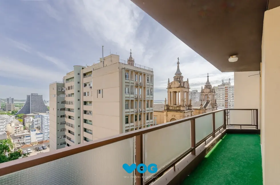 Apartamento com 3 quartos à venda, 168m2 em Centro Histórico, Porto Alegre - RS - imagem 3 Foto 3 de Apartamento com 3 quartos à venda, 168m2 em Centro Histórico, Porto Alegre - RS