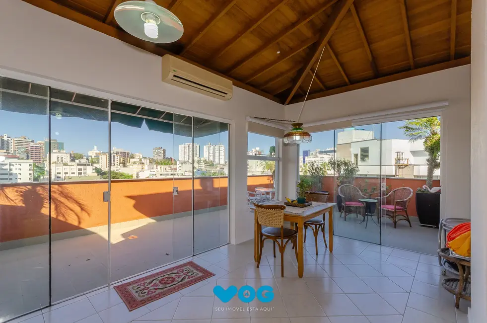 Apartamento com 2 quartos à venda, 151m2 em Petrópolis, Porto Alegre - RS - imagem 1 Foto 1 de Apartamento com 2 quartos à venda, 151m2 em Petrópolis, Porto Alegre - RS