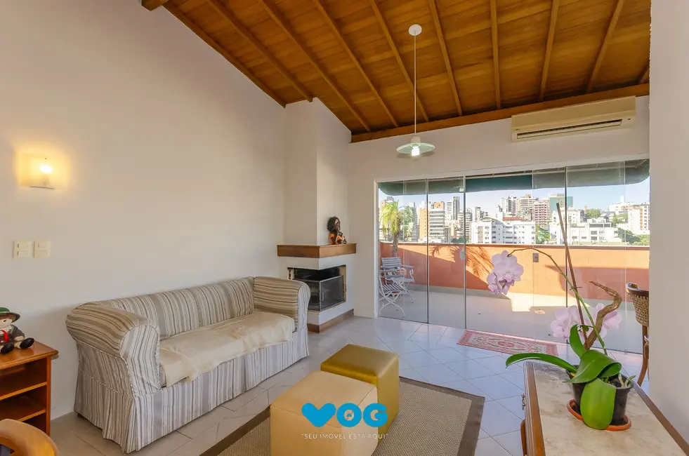 Apartamento com 2 quartos à venda, 151m2 em Petrópolis, Porto Alegre - RS - imagem 4 Foto 4 de Apartamento com 2 quartos à venda, 151m2 em Petrópolis, Porto Alegre - RS
