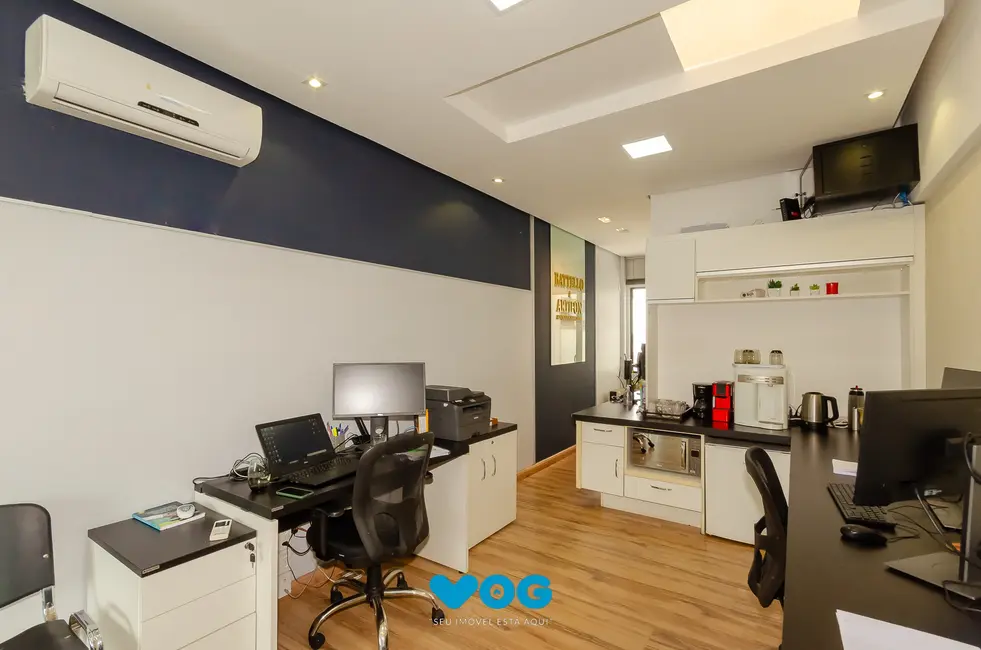 Foto 2 de Sala Comercial para alugar, 70m2 em Petrópolis, Porto Alegre - RS