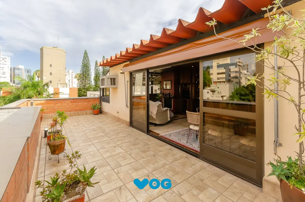 Apartamento com 3 quartos à venda, 199m2 em Petrópolis, Porto Alegre - RS - imagem 3 Foto 3 de Apartamento com 3 quartos à venda, 199m2 em Petrópolis, Porto Alegre - RS