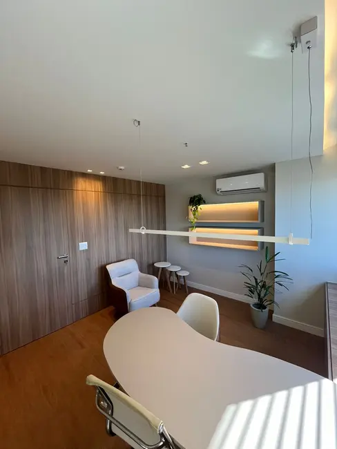 Foto 12 de Sala Comercial para alugar, 30m2 em Teresópolis, Porto Alegre - RS