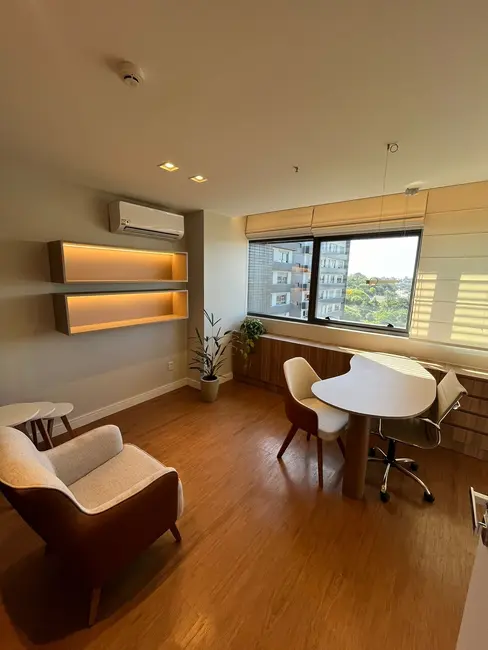 Foto 3 de Sala Comercial para alugar, 30m2 em Teresópolis, Porto Alegre - RS