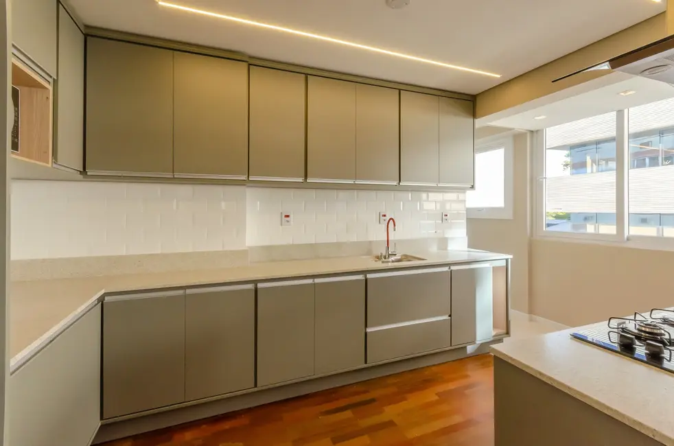 Foto 7 de Apartamento com 3 quartos à venda, 108m2 em Três Figueiras, Porto Alegre - RS