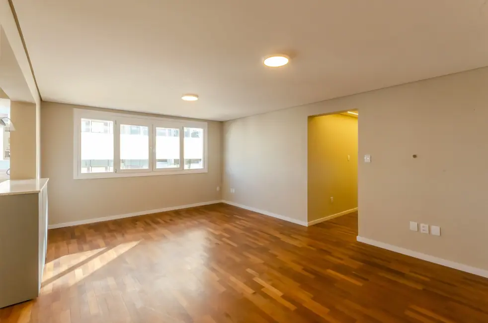 Foto 2 de Apartamento com 3 quartos à venda, 108m2 em Três Figueiras, Porto Alegre - RS