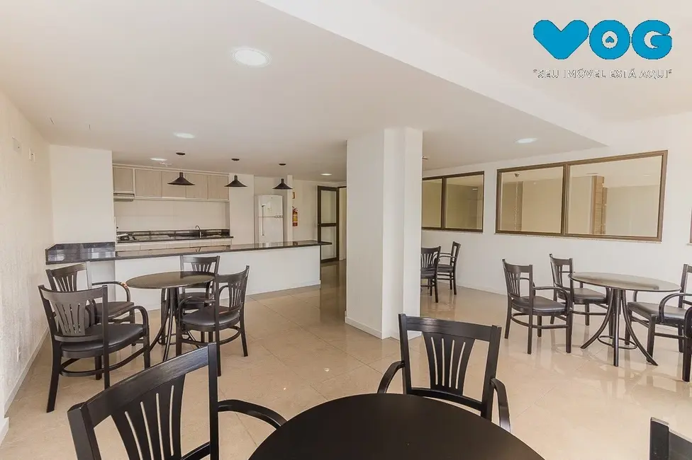 Foto 4 de Apartamento com 2 quartos à venda, 68m2 em Menino Deus, Porto Alegre - RS