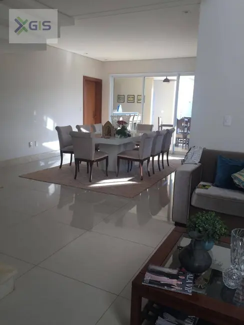 Casa de Condomínio com 3 quartos à venda, 550m2 em Parque Residencial Damha V, Sao Jose Do Rio Preto - SP - imagem 3 Foto 3 de Casa de Condomínio com 3 quartos à venda, 550m2 em Parque Residencial Damha V, Sao Jose Do Rio Preto - SP