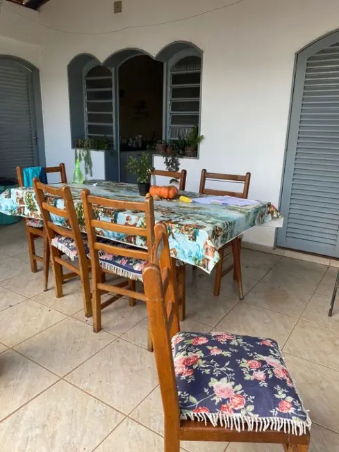 Sobrado com 4 quartos à venda, 432m2 em Jardim Alto Rio Preto, Sao Jose Do Rio Preto - SP - imagem 6 Foto 6 de Sobrado com 4 quartos à venda, 432m2 em Jardim Alto Rio Preto, Sao Jose Do Rio Preto - SP