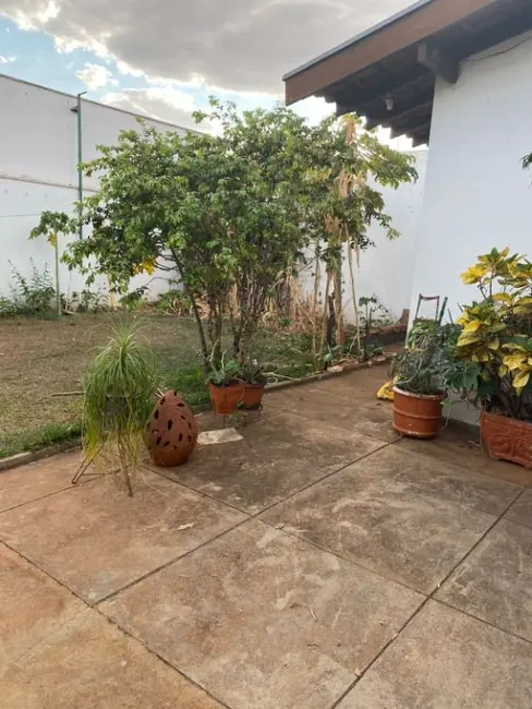 Sobrado com 4 quartos à venda, 432m2 em Jardim Alto Rio Preto, Sao Jose Do Rio Preto - SP - imagem 4 Foto 4 de Sobrado com 4 quartos à venda, 432m2 em Jardim Alto Rio Preto, Sao Jose Do Rio Preto - SP