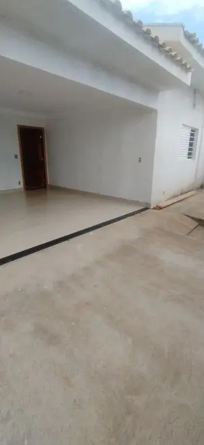 Foto 3 de Casa com 3 quartos à venda, 200m2 em Sao Jose Do Rio Preto - SP
