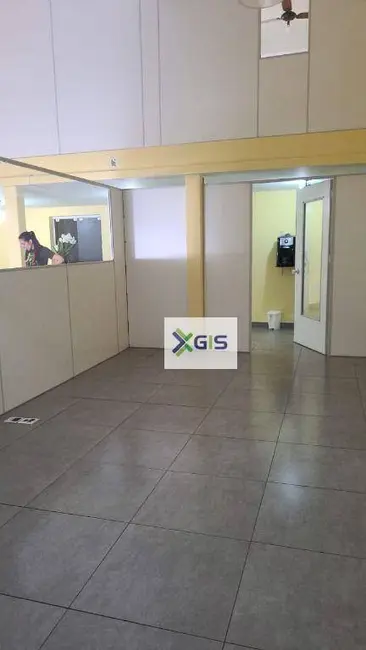 Sala Comercial para alugar, 130m2 em Centro, Sao Jose Do Rio Preto - SP - imagem 3 Foto 3 de Sala Comercial para alugar, 130m2 em Centro, Sao Jose Do Rio Preto - SP