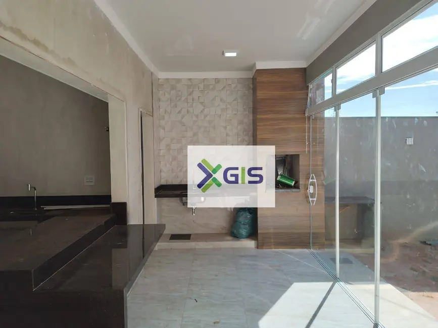 Foto 1 de Casa com 2 quartos à venda, 200m2 em Bady Bassitt - SP