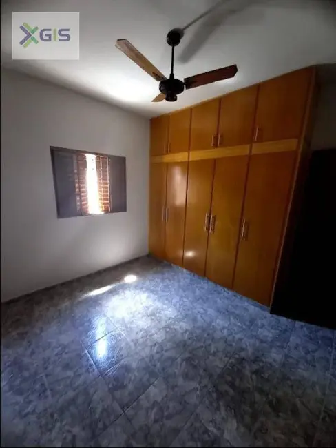 Foto 6 de Casa com 2 quartos para alugar, 220m2 em Vila São Jorge, Sao Jose Do Rio Preto - SP