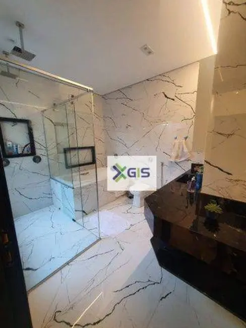 Sobrado com 3 quartos à venda, 276m2 em Residencial Figueira II, Sao Jose Do Rio Preto - SP - imagem 3 Foto 3 de Sobrado com 3 quartos à venda, 276m2 em Residencial Figueira II, Sao Jose Do Rio Preto - SP