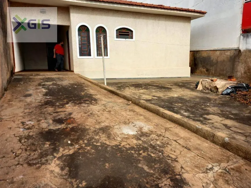Foto 2 de Casa com 3 quartos para alugar, 120m2 em Conjunto Habitacional Costa do Sol, Sao Jose Do Rio Preto - SP