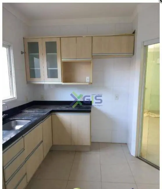 Casa de Condomínio com 3 quartos para alugar, 190m2 em Residencial Gaivota I, Sao Jose Do Rio Preto - SP - imagem 5 Foto 5 de Casa de Condomínio com 3 quartos para alugar, 190m2 em Residencial Gaivota I, Sao Jose Do Rio Preto - SP