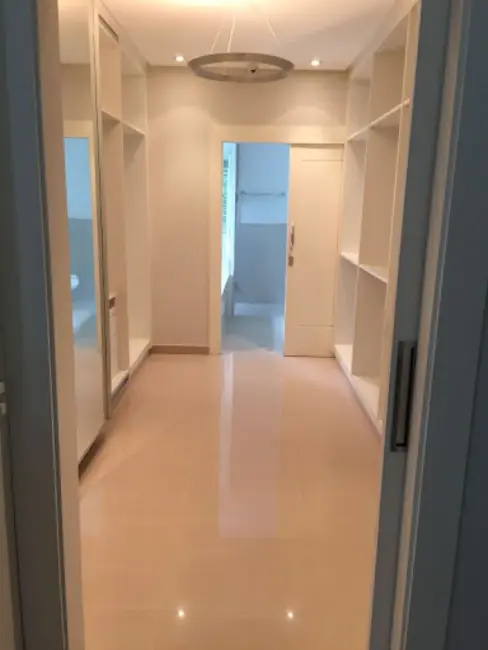 Casa com 6 quartos para alugar, 450m2 em Parque Residencial Damha IV, Sao Jose Do Rio Preto - SP - imagem 1 Foto 1 de Casa com 6 quartos para alugar, 450m2 em Parque Residencial Damha IV, Sao Jose Do Rio Preto - SP