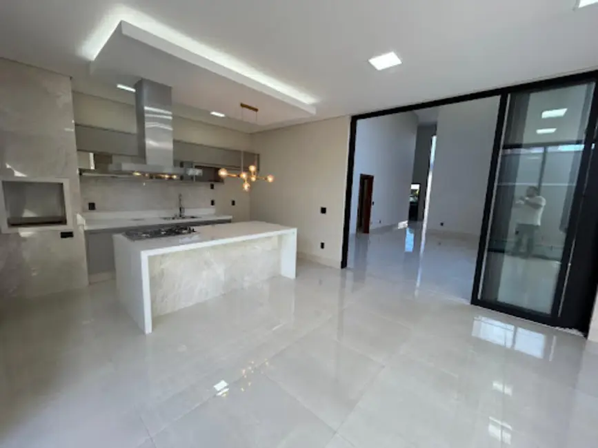 Foto 1 de Casa de Condomínio com 3 quartos à venda, 400m2 em Residencial Gaivota I, Sao Jose Do Rio Preto - SP