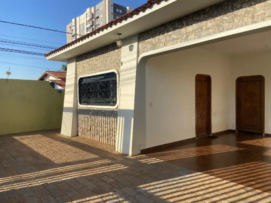 Foto 1 de Casa com 4 quartos para alugar, 456m2 em Santos Dumont, Sao Jose Do Rio Preto - SP