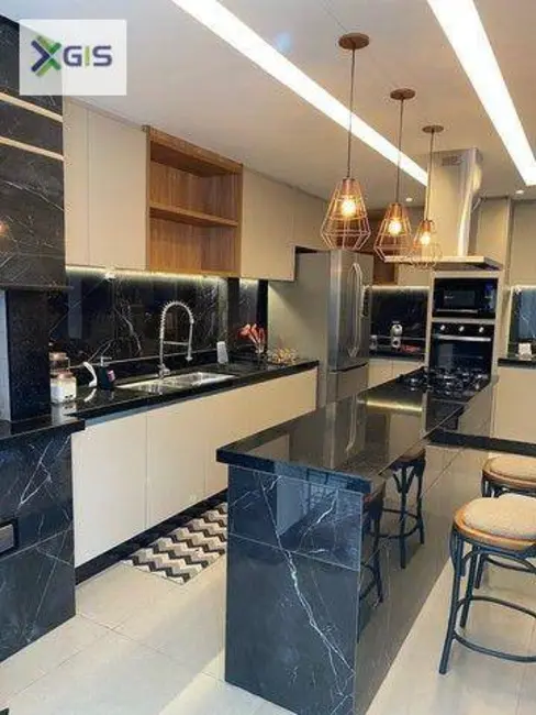 Sobrado com 3 quartos à venda, 140m2 em Jardim Tarraf II, Sao Jose Do Rio Preto - SP - imagem 1 Foto 1 de Sobrado com 3 quartos à venda, 140m2 em Jardim Tarraf II, Sao Jose Do Rio Preto - SP