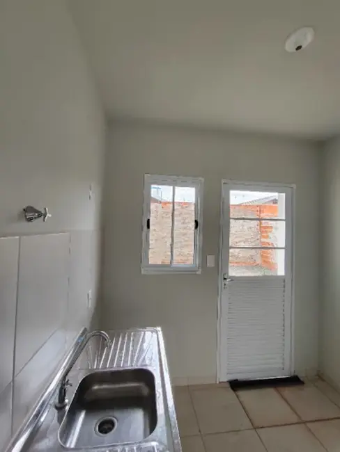 Casa com 2 quartos para alugar, 100m2 em Sao Jose Do Rio Preto - SP - imagem 6 Foto 6 de Casa com 2 quartos para alugar, 100m2 em Sao Jose Do Rio Preto - SP