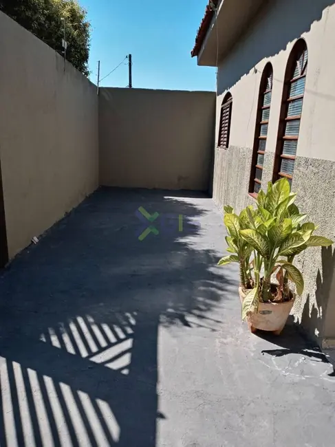 Casa com 2 quartos à venda, 363m2 em Bosque da Felicidade, Sao Jose Do Rio Preto - SP - imagem 2 Foto 2 de Casa com 2 quartos à venda, 363m2 em Bosque da Felicidade, Sao Jose Do Rio Preto - SP